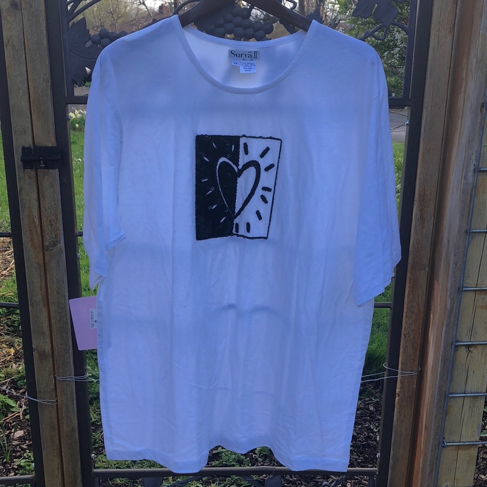 Surya II all cotton white T-shirt with black sequin heart size 2X